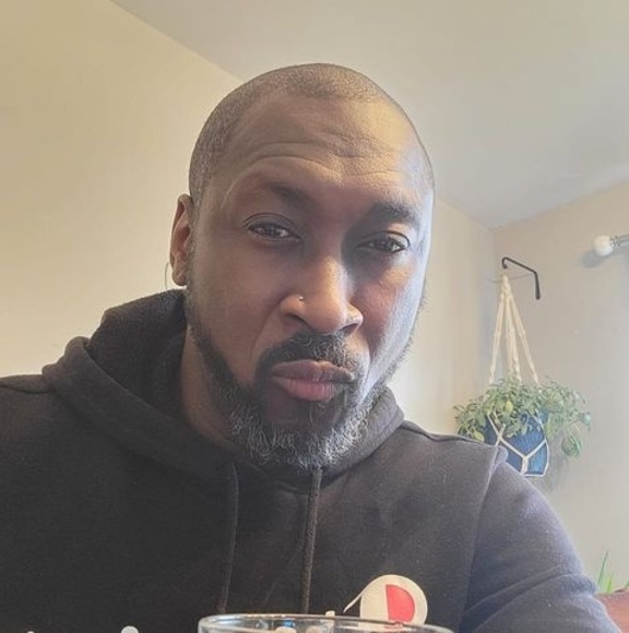 Meet your Posher, Jo - Picture 1 of 1